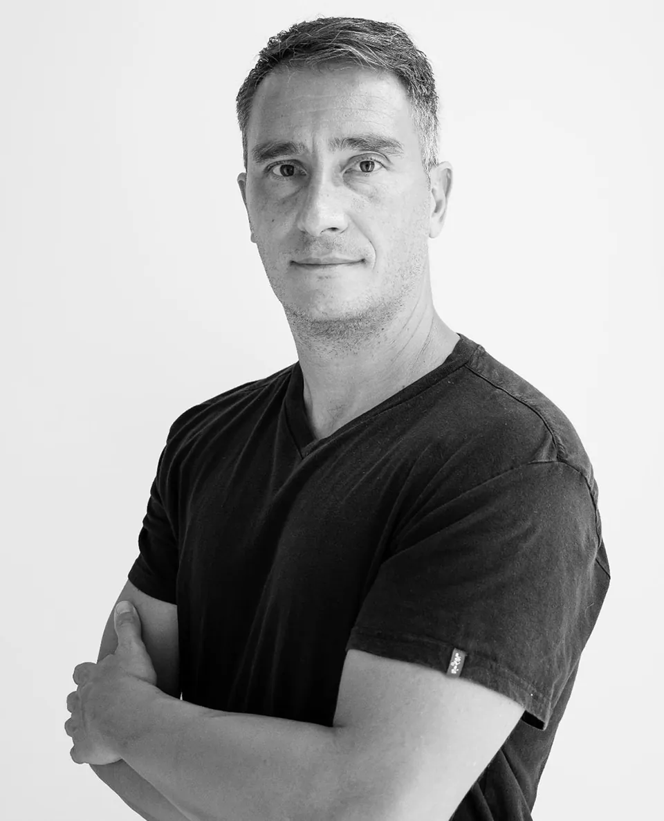 Antonio Sivera — Retrato en blanco y negro